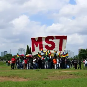 Raí e o enredo da Acadêmicos do Tatuapé sobre o MST